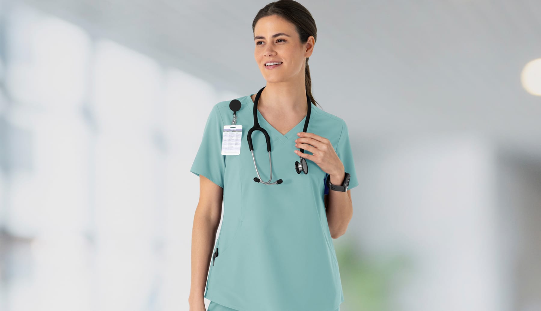 Women's Wonderwink Renew V Neck scrub to in light blue.