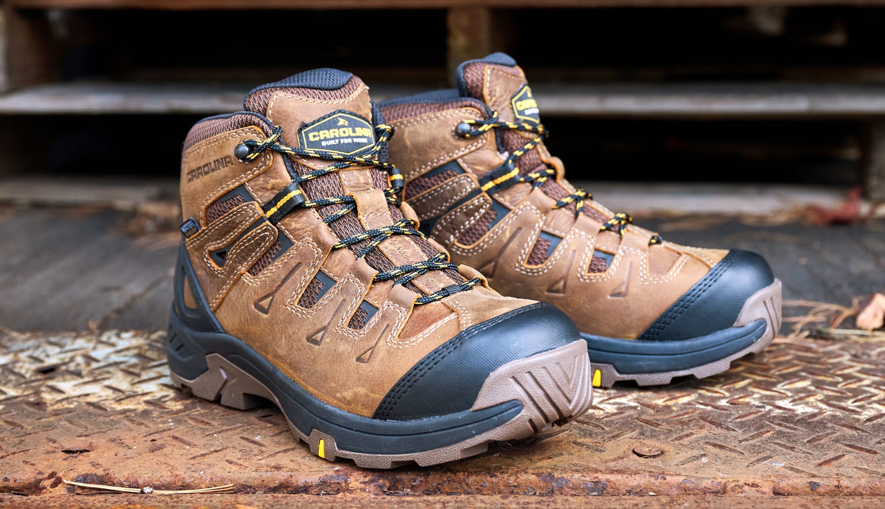 Men's Carolina Waterproof Composite Toe Eh Quadricep Hiker in brown.