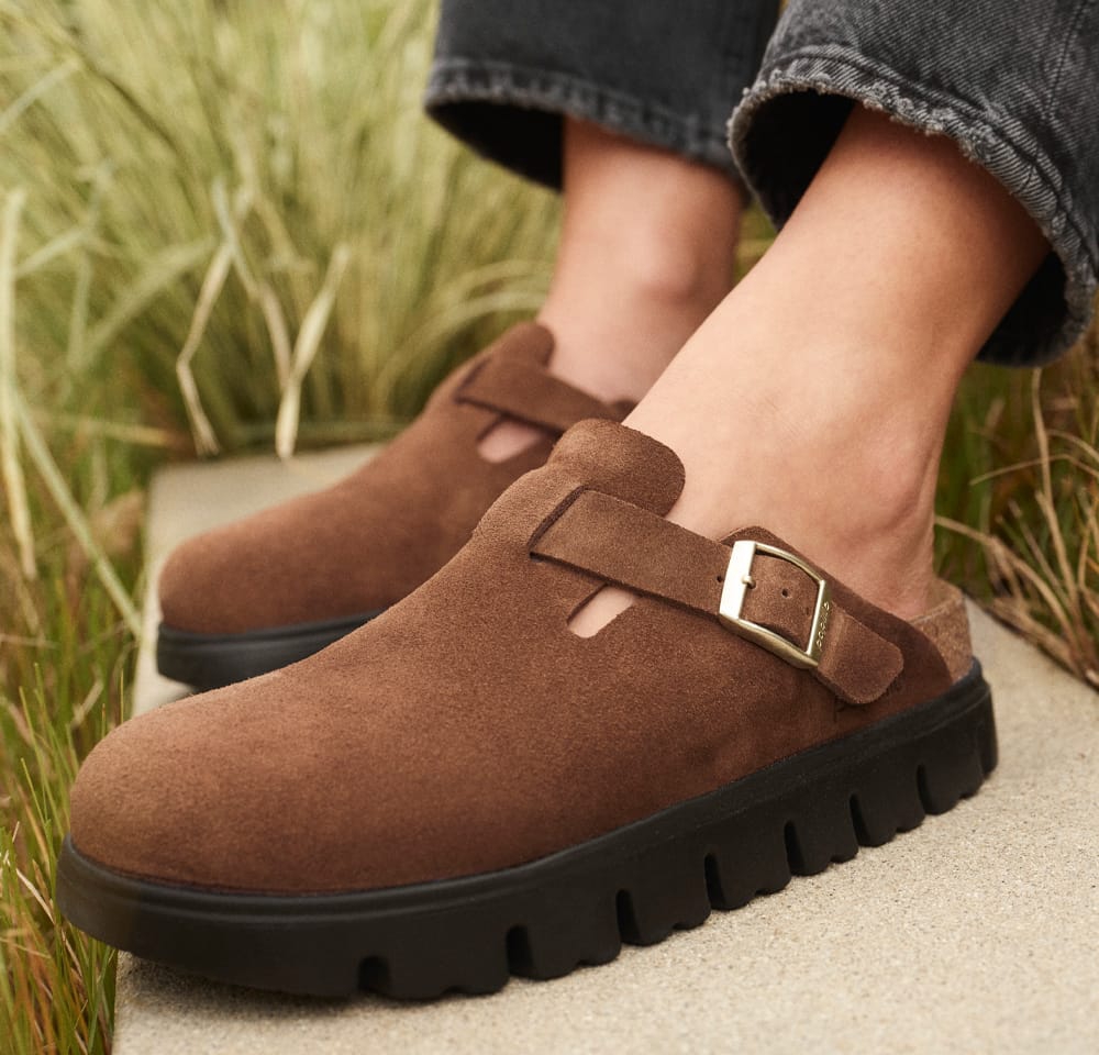 Women's Birkenstock Boston Chunky clog in brown suede.