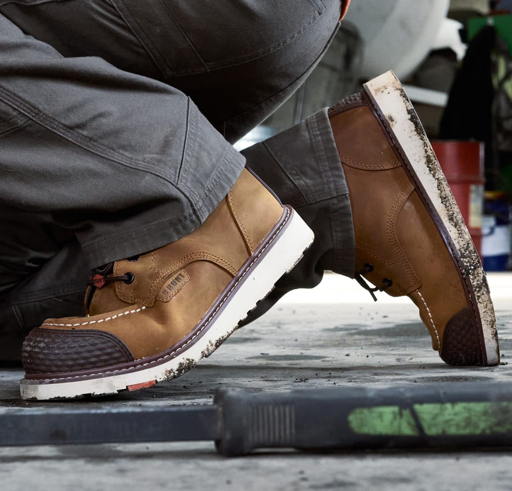 Men's Brunt Workwear 6 Inch Waterproof Composite Toe Brunt Toe Marin in brown.