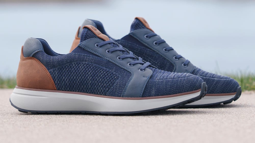 Men's Nunn Bush KORE Swift Knit Lace-To-Toe Sneakers in blue.
