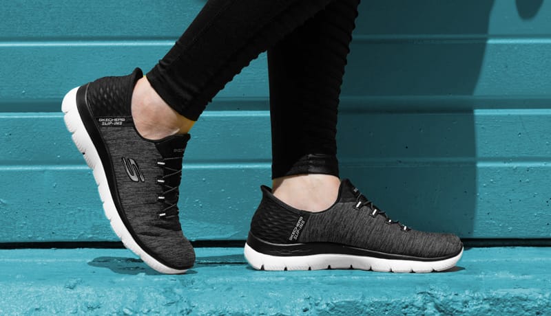 Women's Skechers Slip-ins Summits sneaker in black and grey.